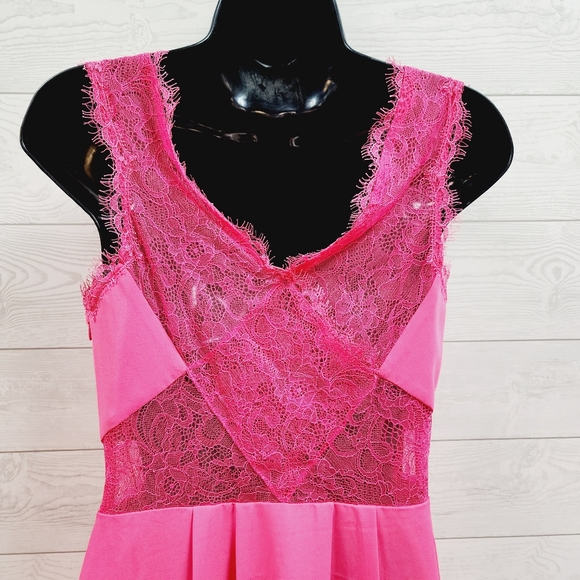 BCBG MaxAzria Maud Lace Cocktail Dress - Picture 9 of 11